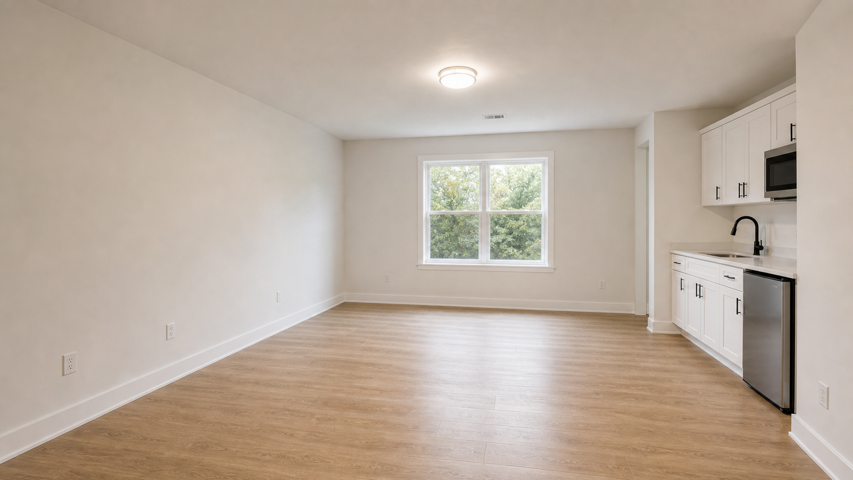 Rental room before virtual staging